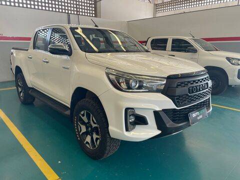 TOYOTA HILUX 2.8 SRV 4X4 CD 16V DIESEL 4P AUTOMÁTICO